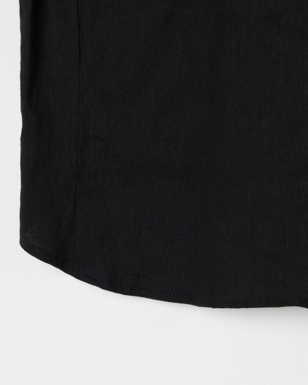shell button cropped blouse Black【Delivery in June 2026】