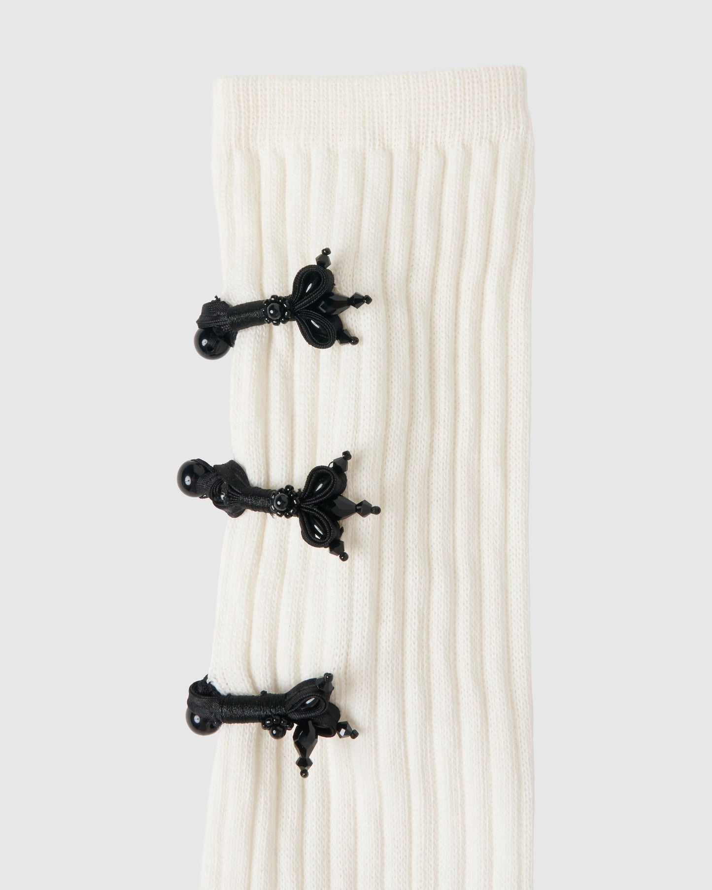 black bijou ribbon socks White【Delivery in July 2026】