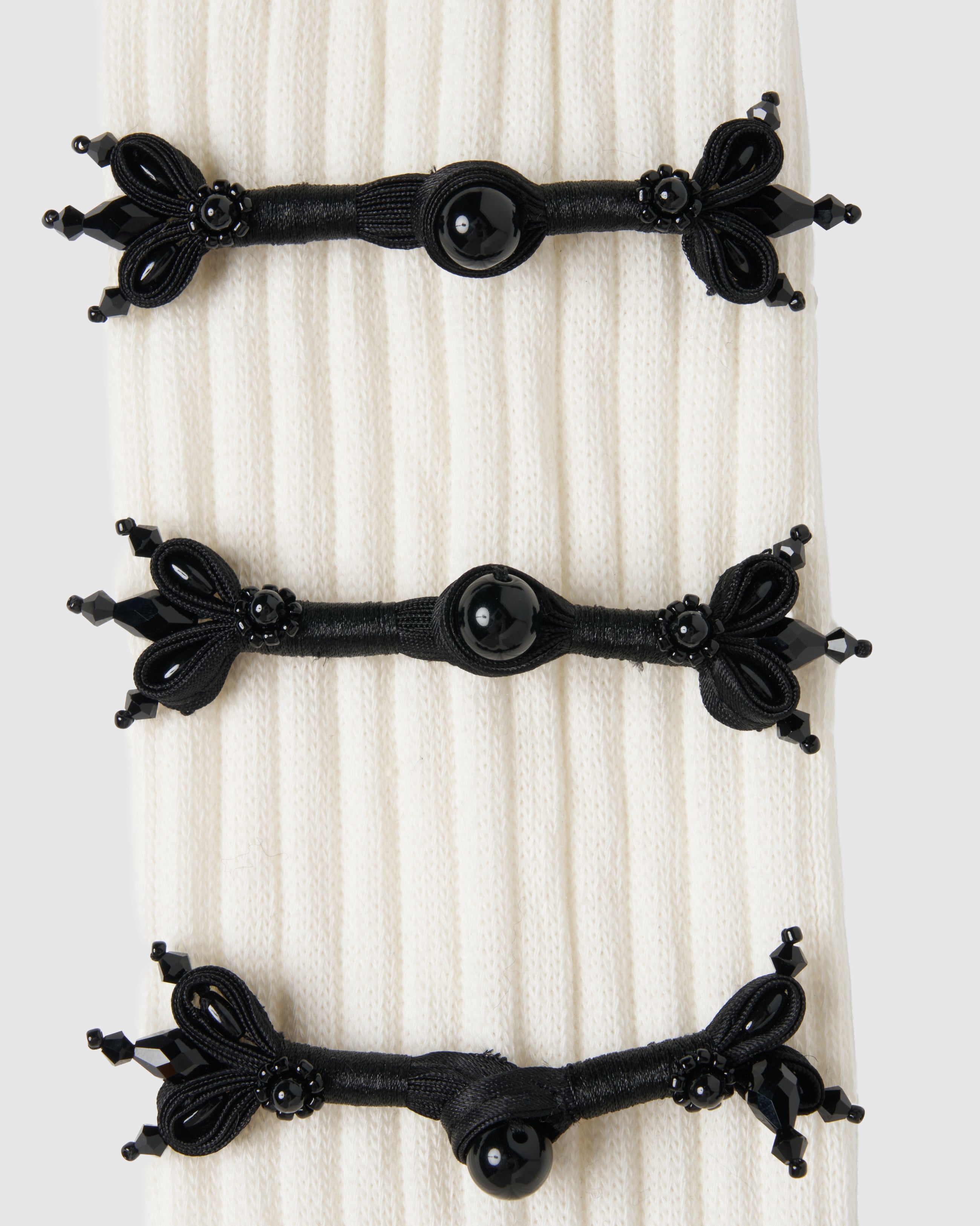 black bijou ribbon socks White – tanakadaisuke