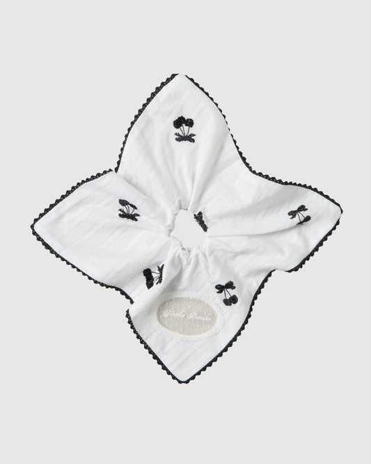 cherry embroidery chou chou White × Black【Delivery in September 2026】