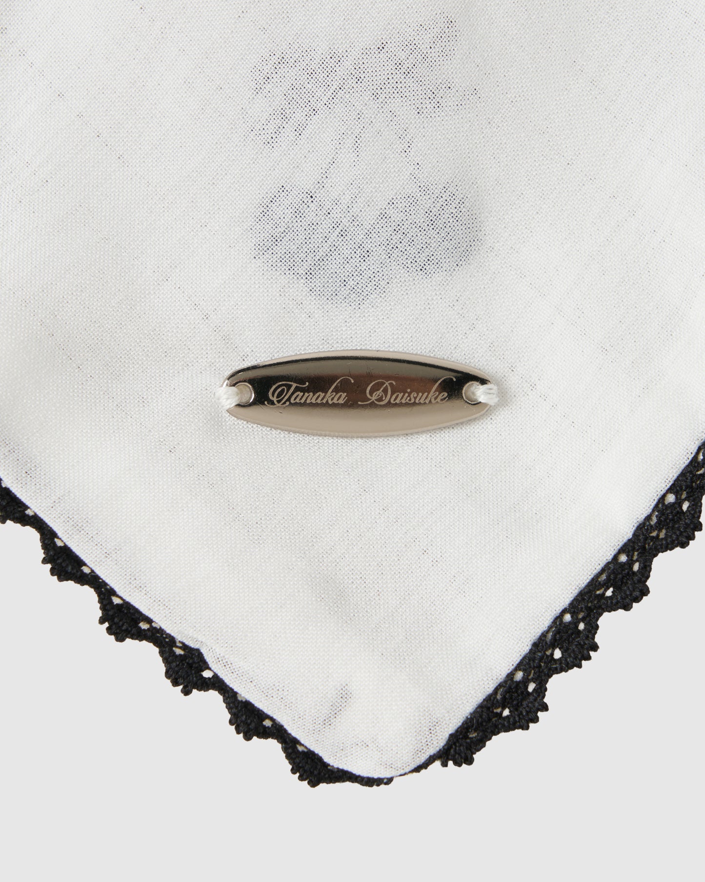 cherry embroidery chou chou White × Black【Delivery in September 2026】