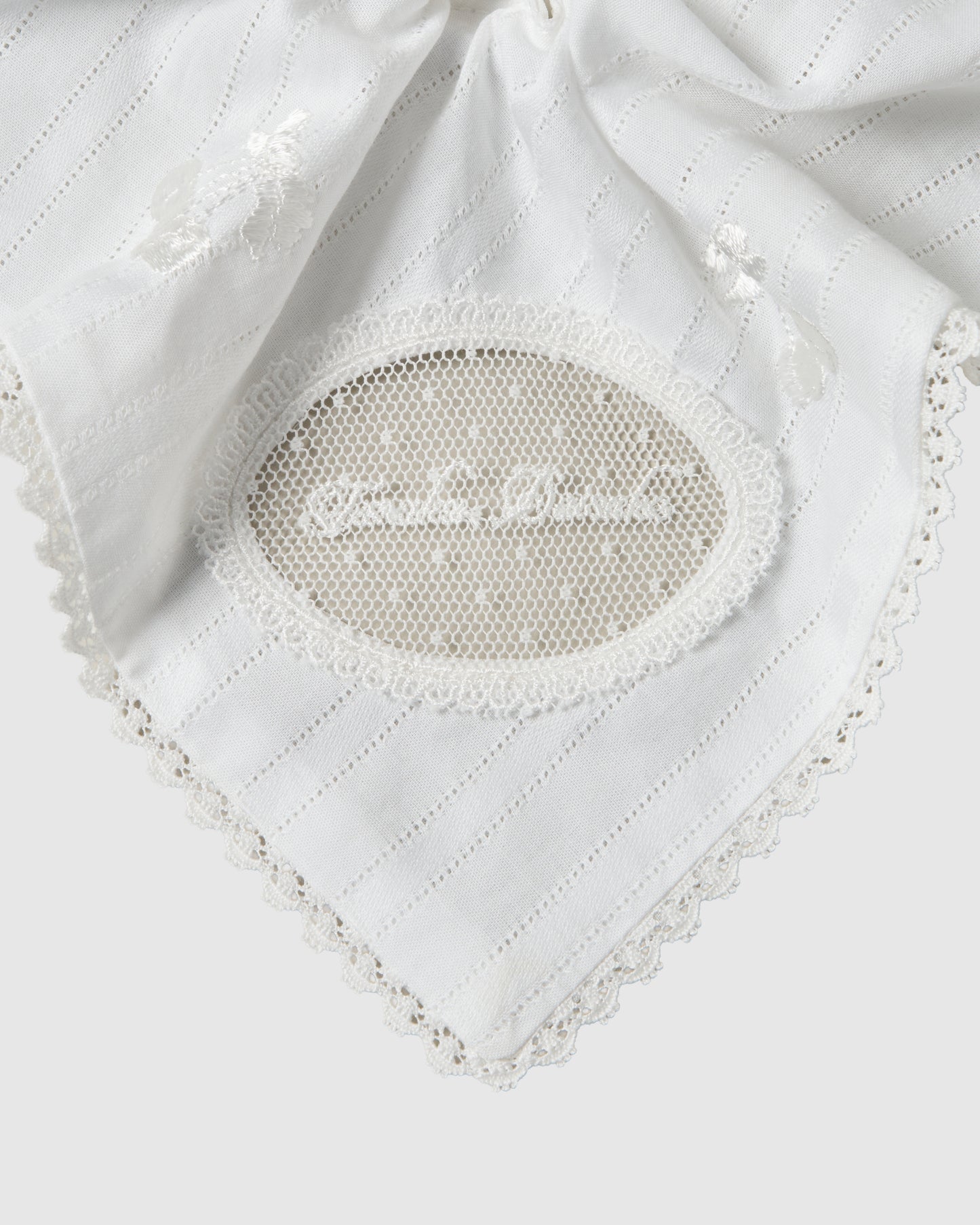 cherry embroidery chou chou White × White【Delivery in September 2026】