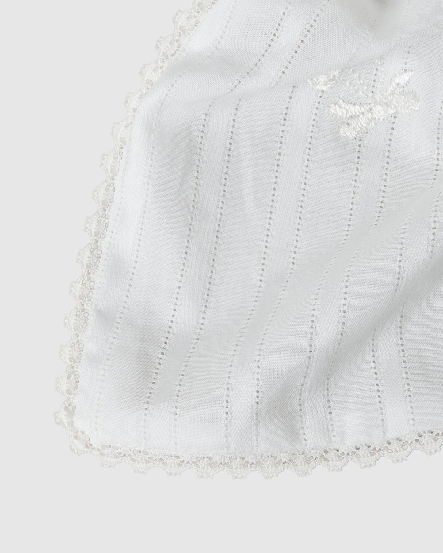 cherry embroidery chou chou White × White【Delivery in September 2026】
