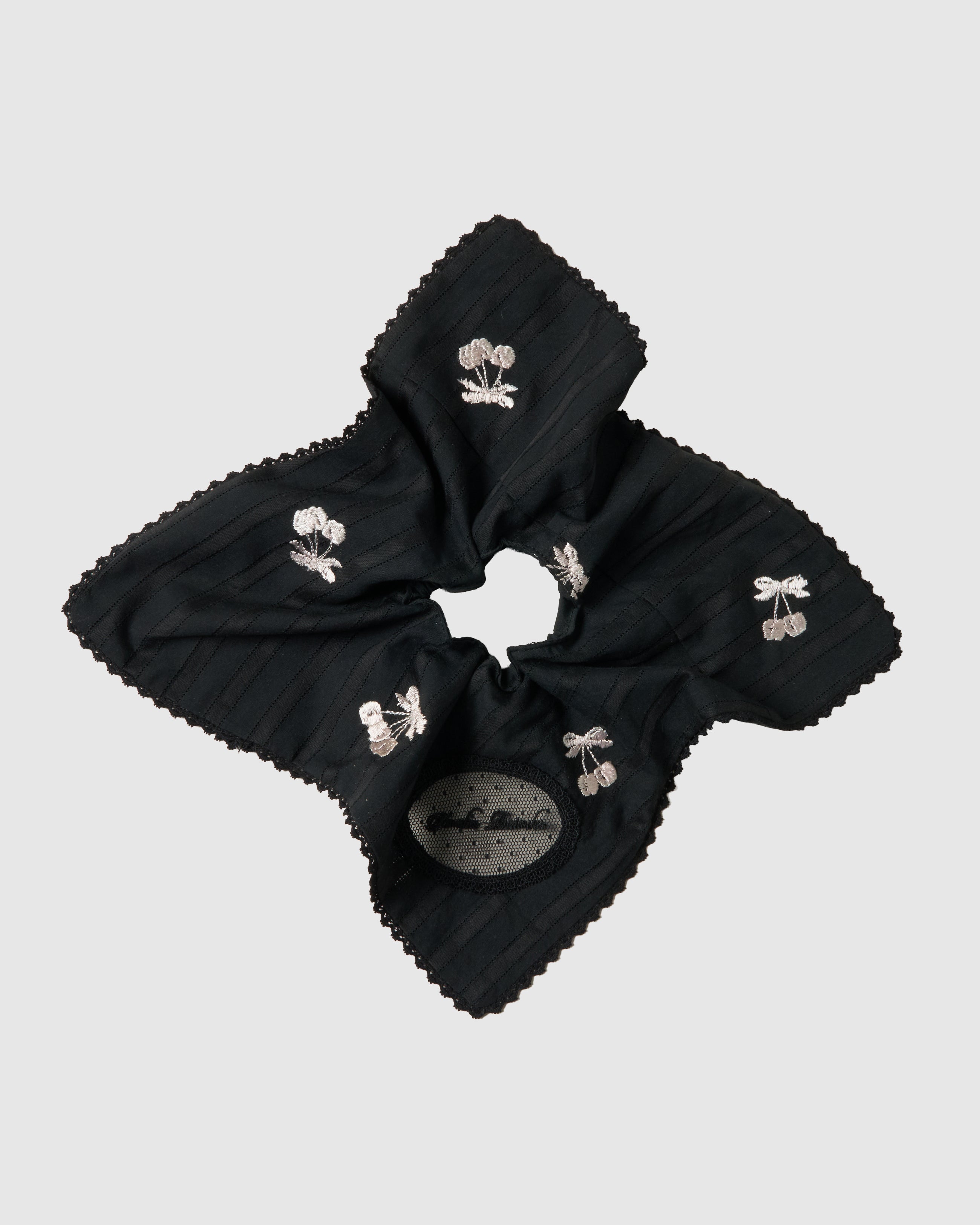 なかたなか tanakadaisuke(タナカダイスケ)|cherry embroidery chou chou Black