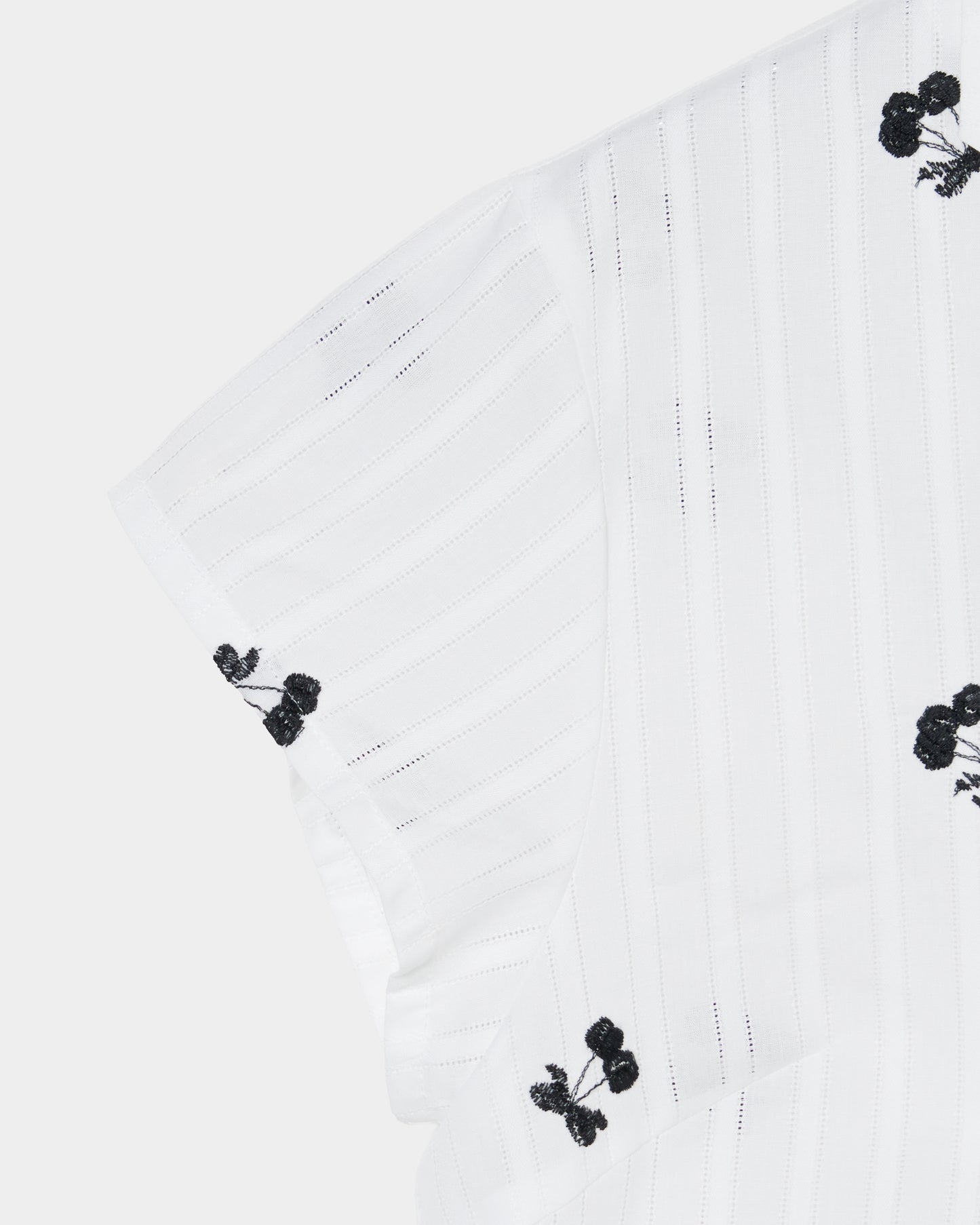 cherry embroidery half sleeve shirt White【Delivery in September 2026】