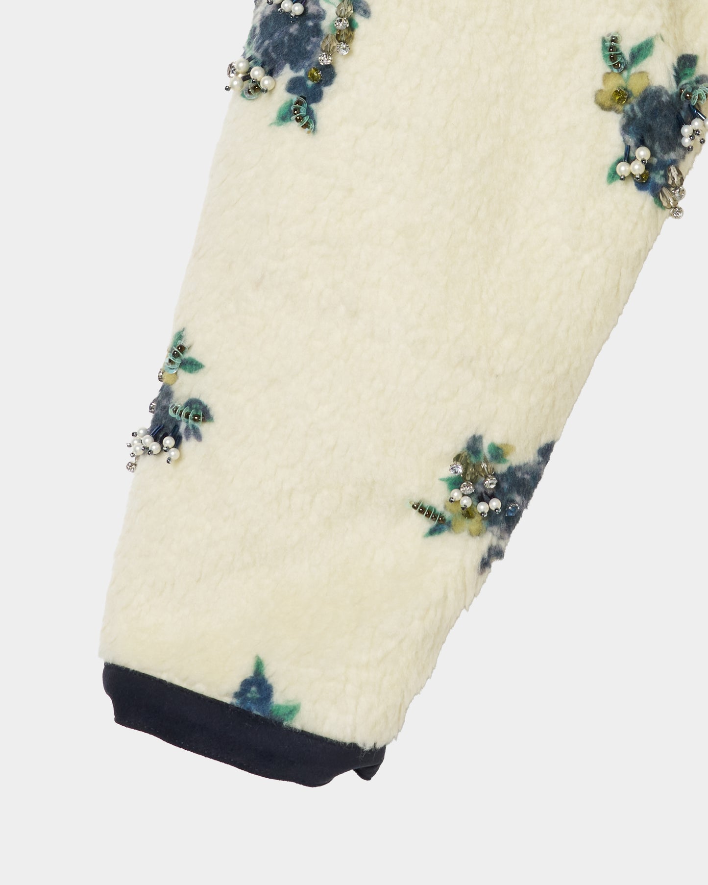 petit floral pattern boa pullover Cream【Delivery in September 2026】