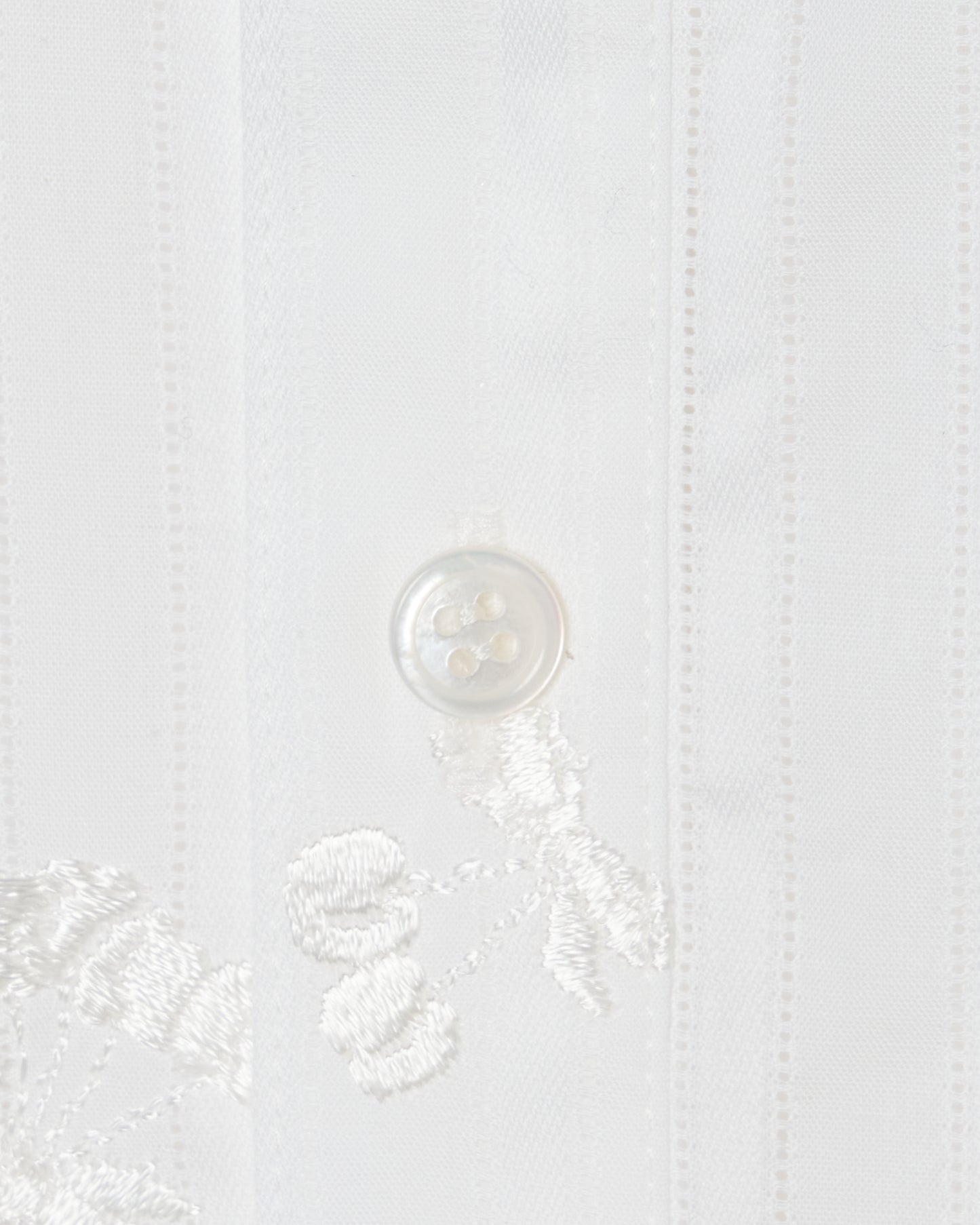 cherry embroidery long sleeve shirt White【Delivery in September 2026】