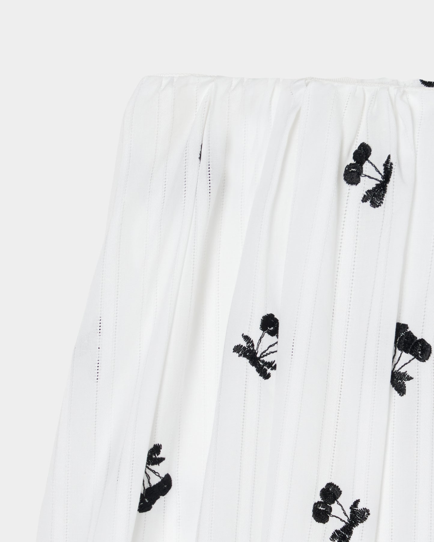 cherry embroidery long skirt White【Delivery in September 2026】
