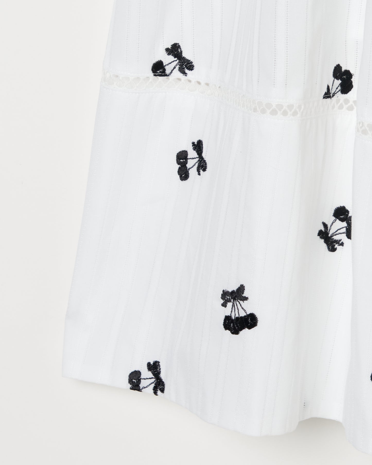 cherry embroidery long skirt White【Delivery in September 2026】