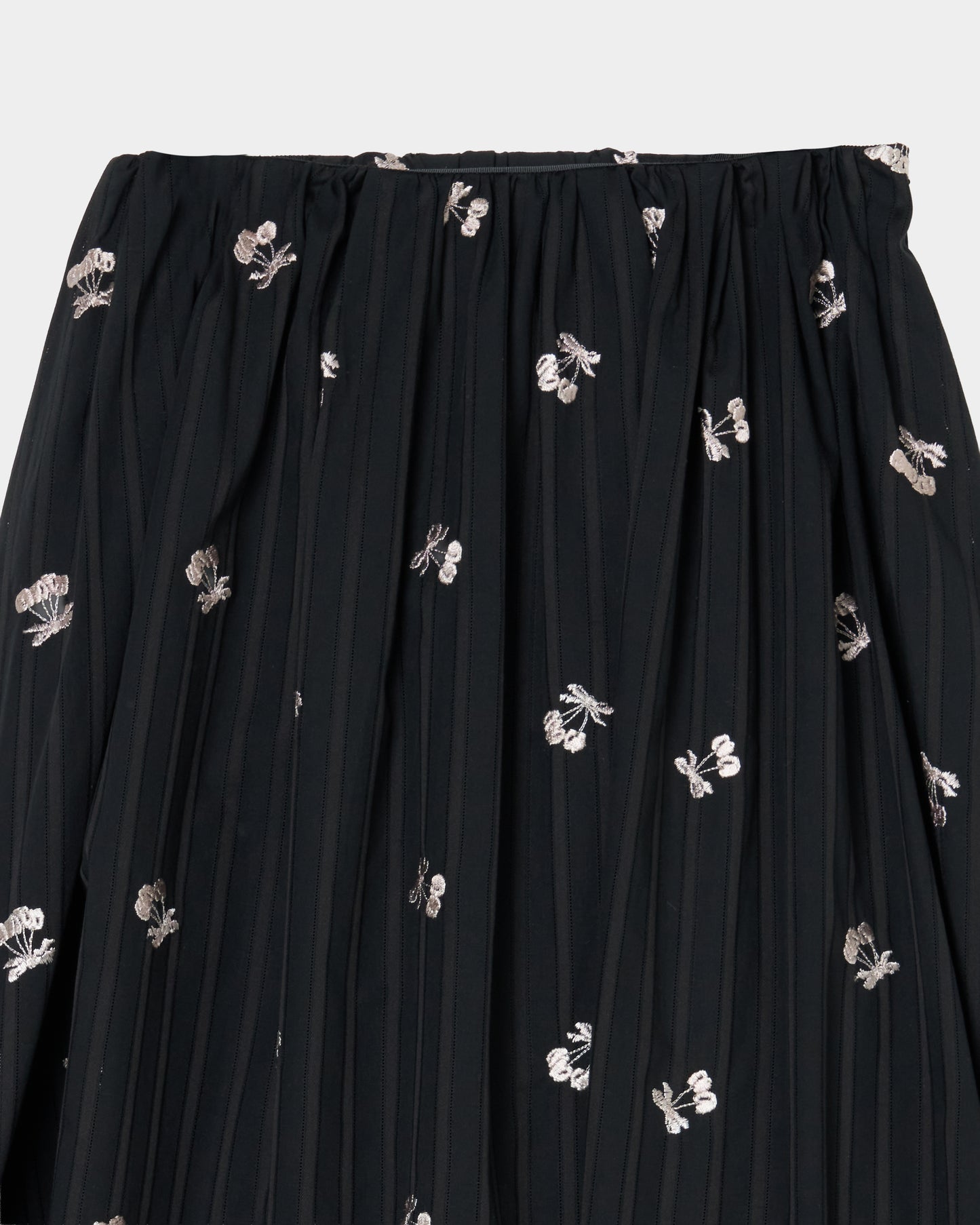 cherry embroidery long skirt Black【Delivery in September 2026】