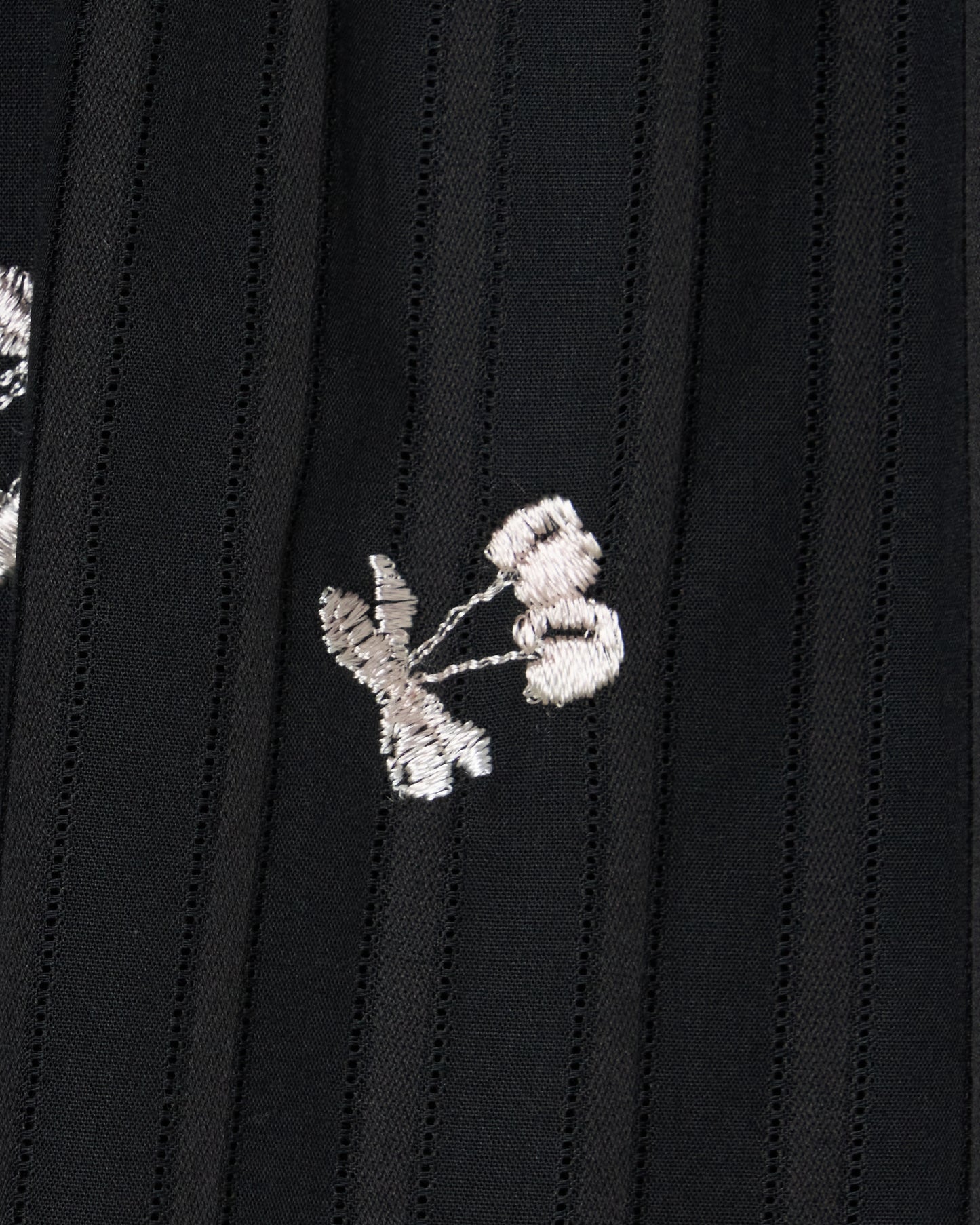 cherry embroidery long skirt Black【Delivery in September 2026】