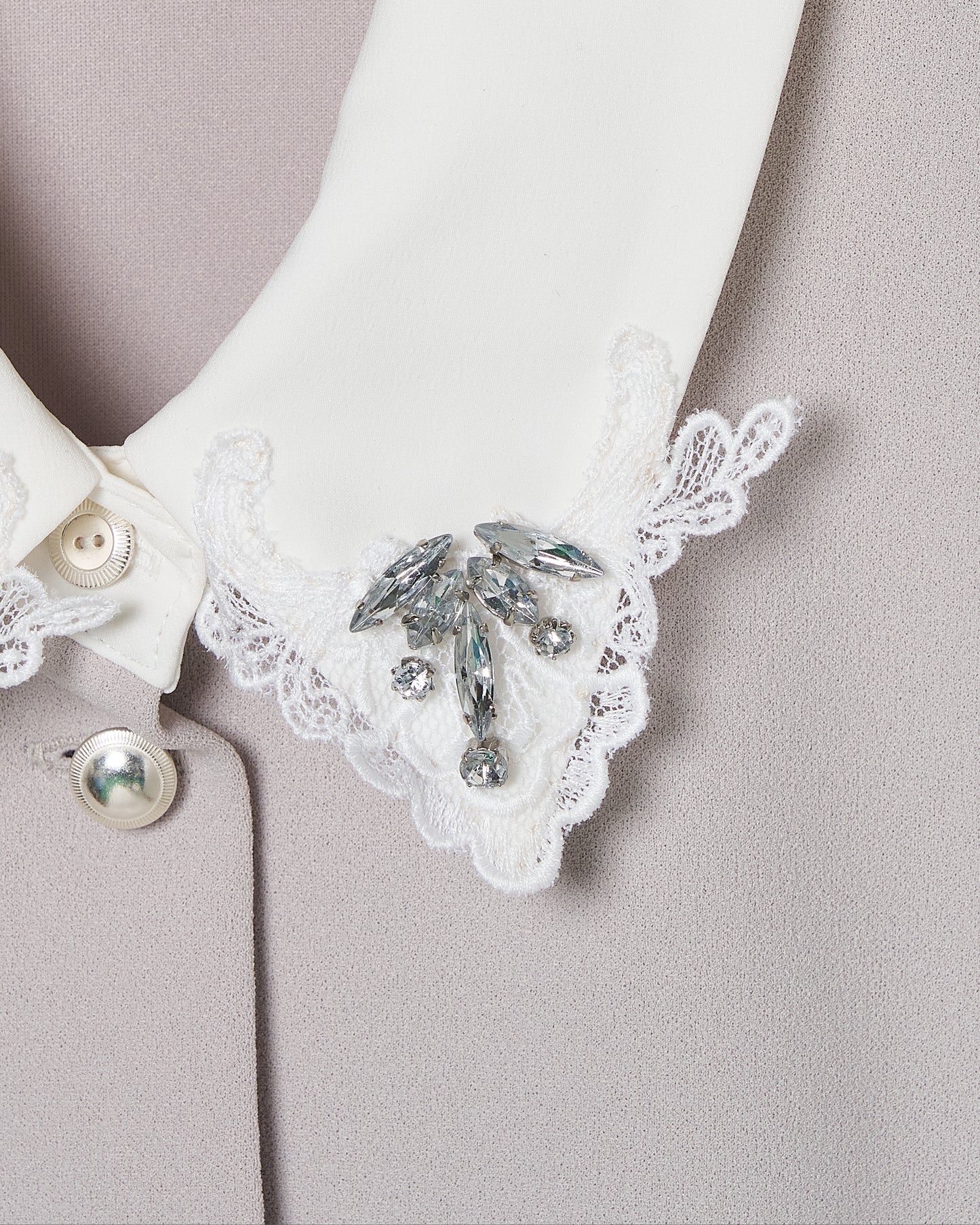 Lace bijou collar blouse Gray【Delivery in March 2027】
