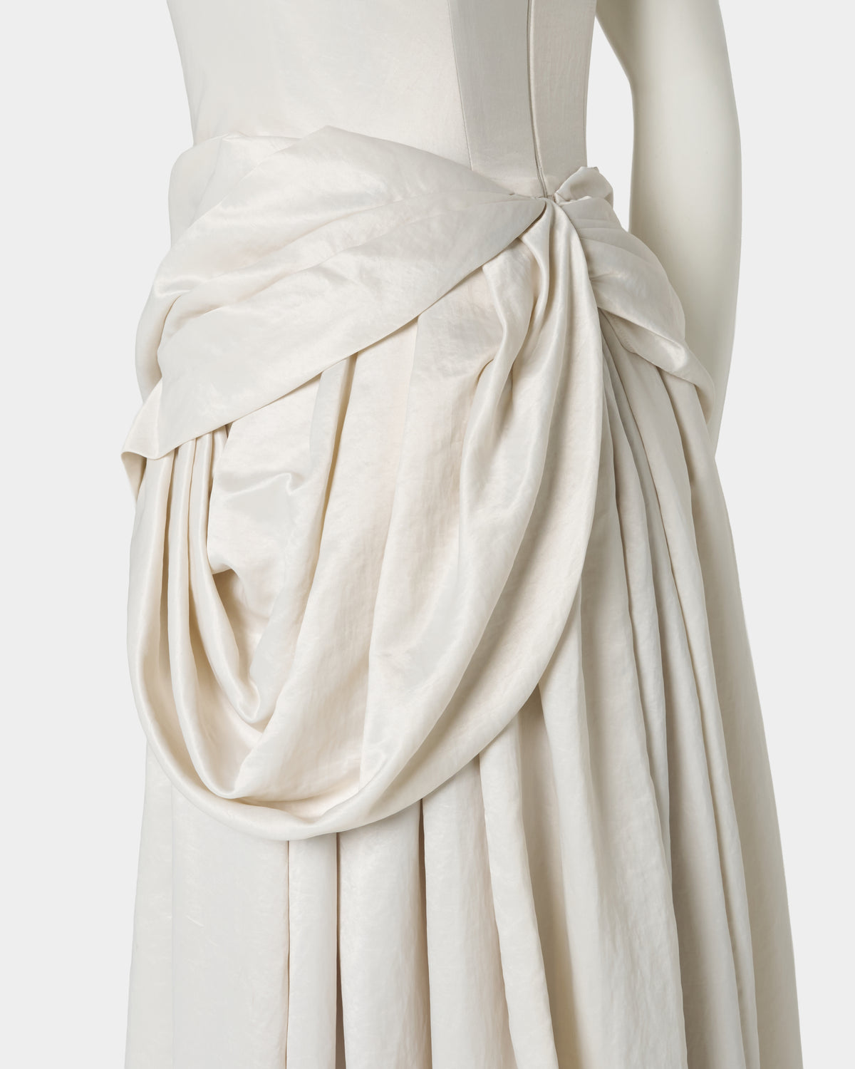 Satin drape dress One color【Delivery in April 2027】