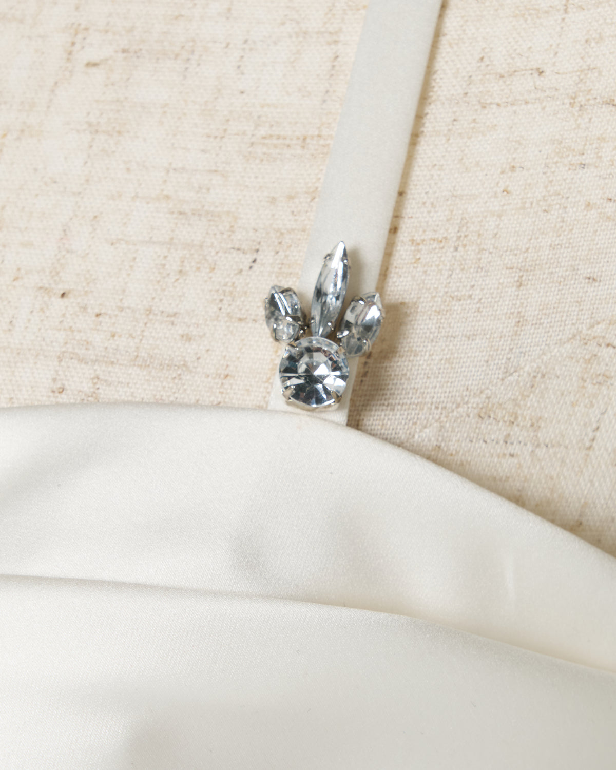 cloud bijou camisole tops White【Delivery in February 2027】