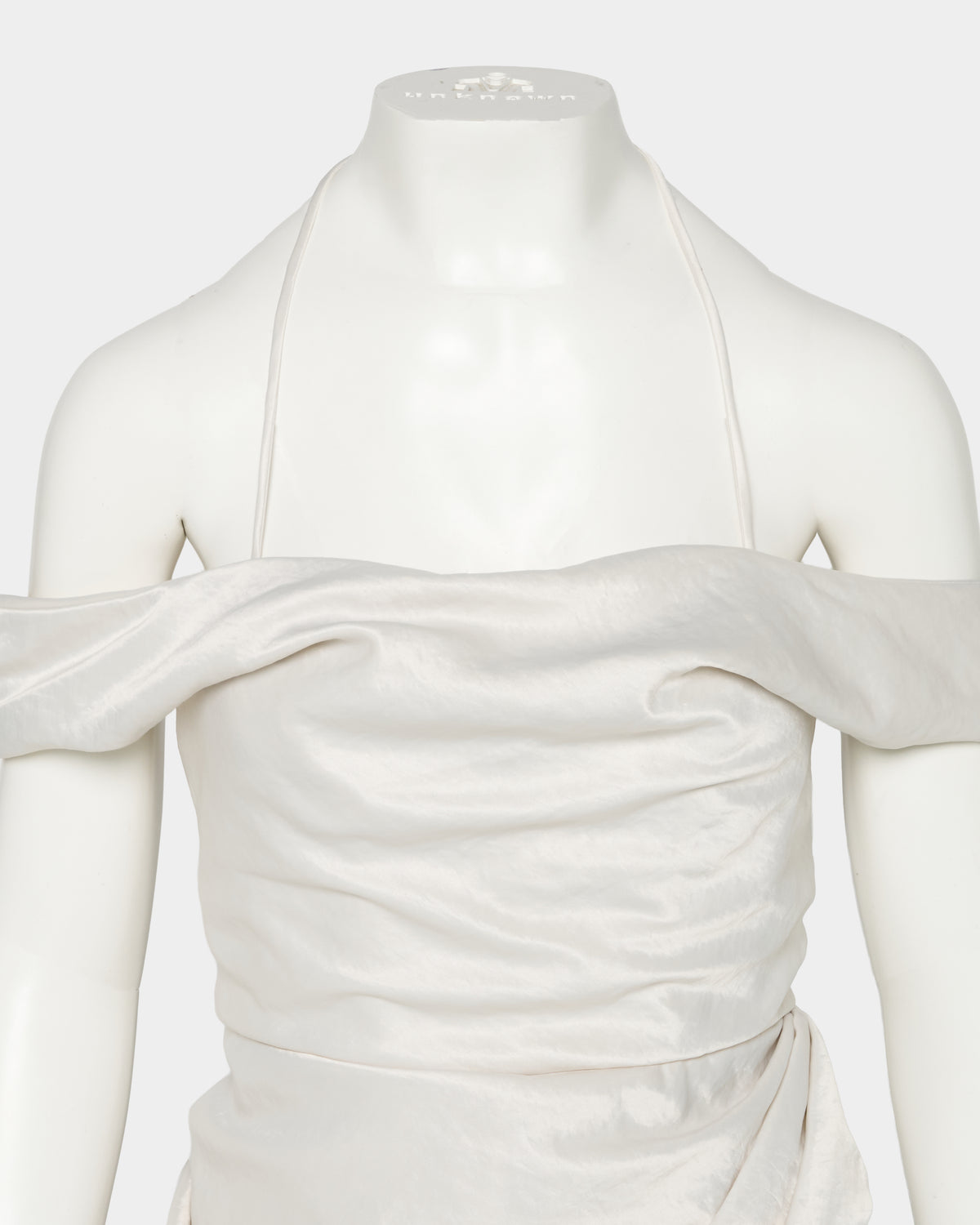 satin drape camisole tops Off white【Delivery in February 2027】
