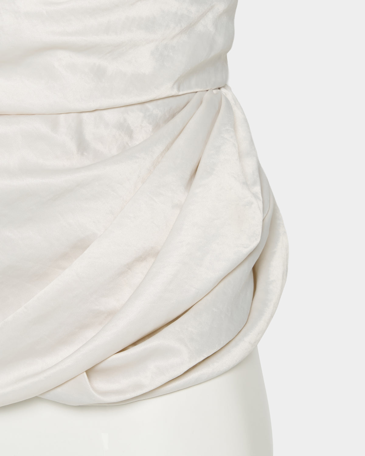 satin drape camisole tops Off white【Delivery in February 2027】
