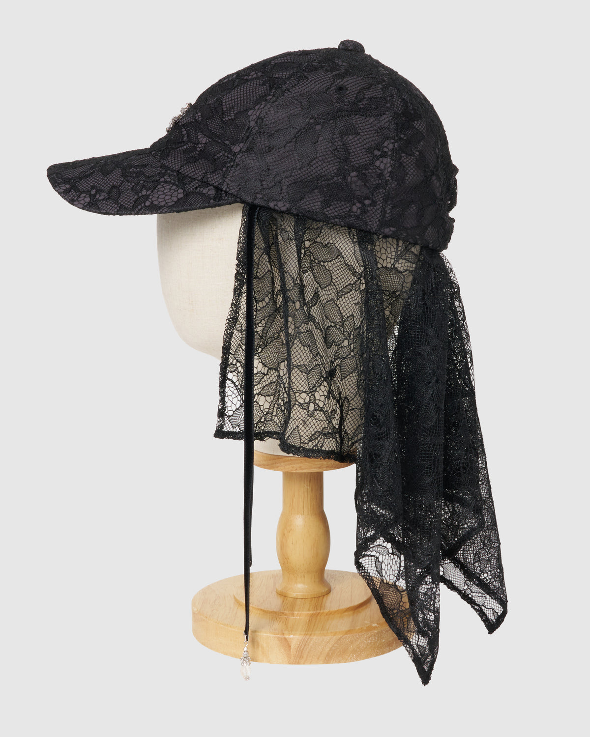 bijou logo lace veil Cap Black【Delivery in March 2027】