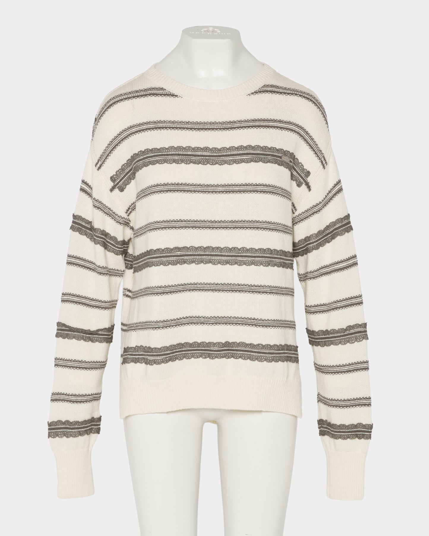 Lace border knit pulover Off white【Delivery in January 2027】