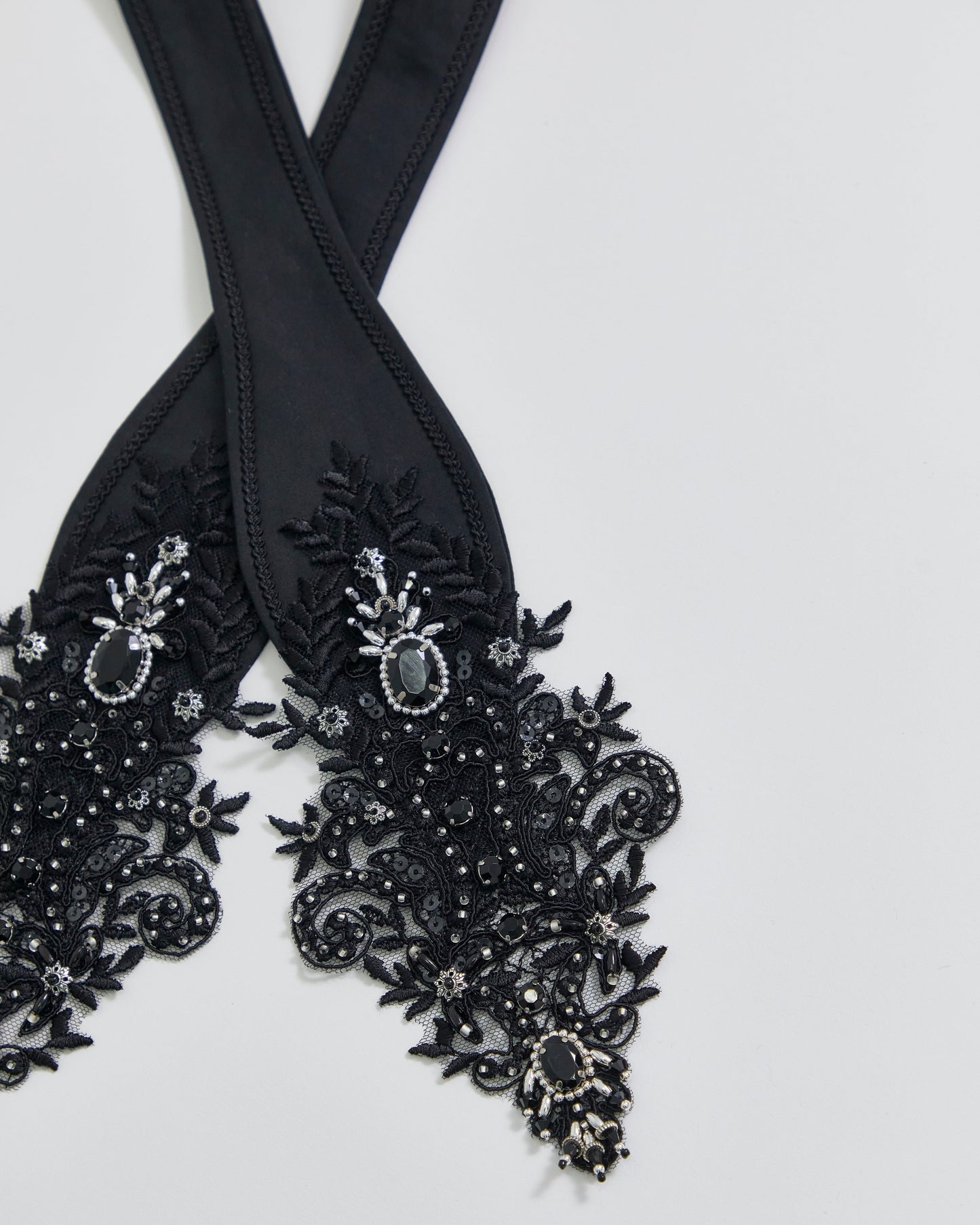 【STUDIOUS Special item】crystal bijou neckchief Black【Delivery in April 2025】