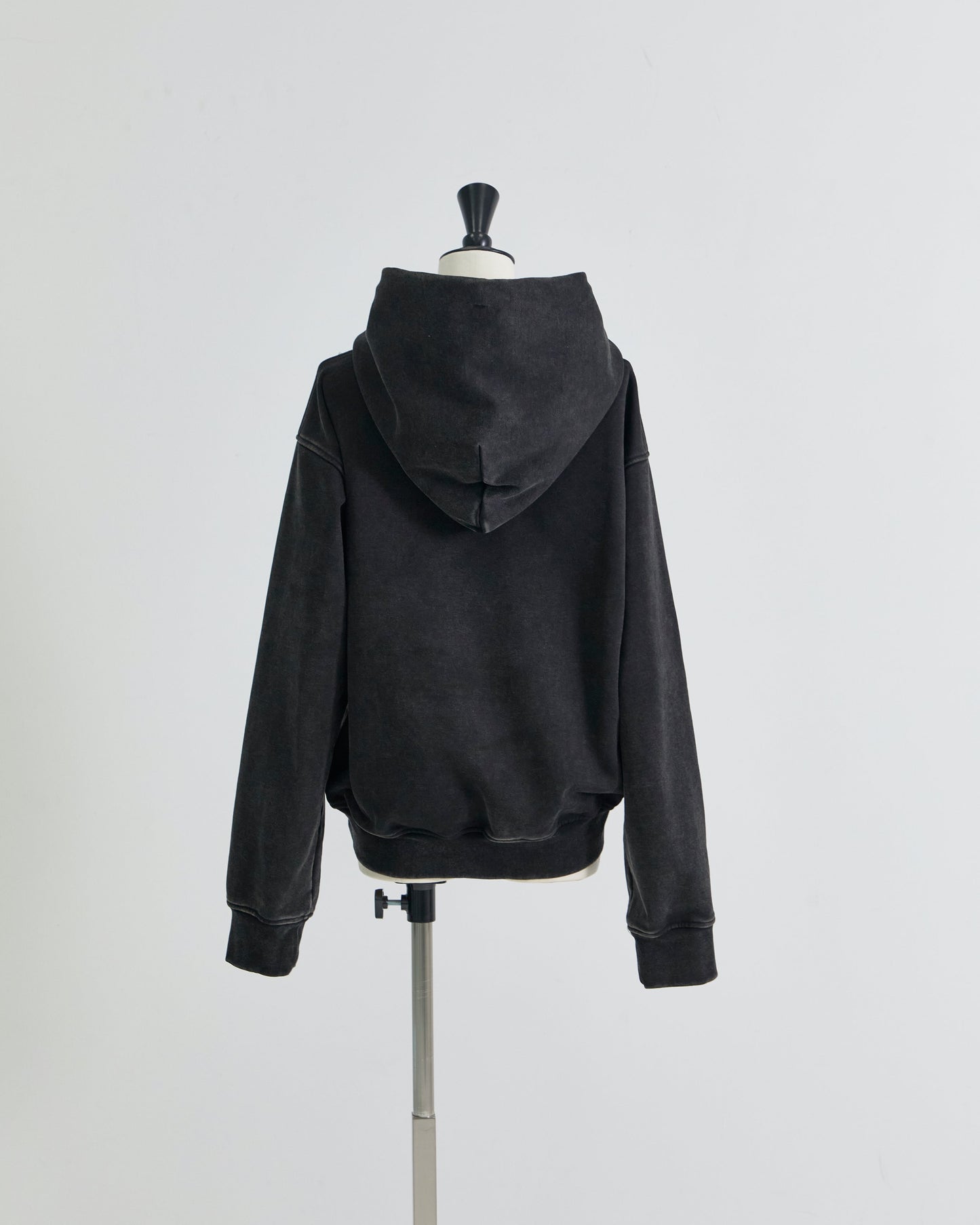 【STUDIOUS Special item】rhombus metal print bijou hoodie Black【Stock】