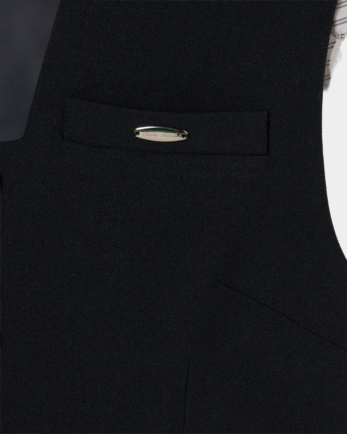 Exposed shoulder pad vest Black【Delivery in January 2027】