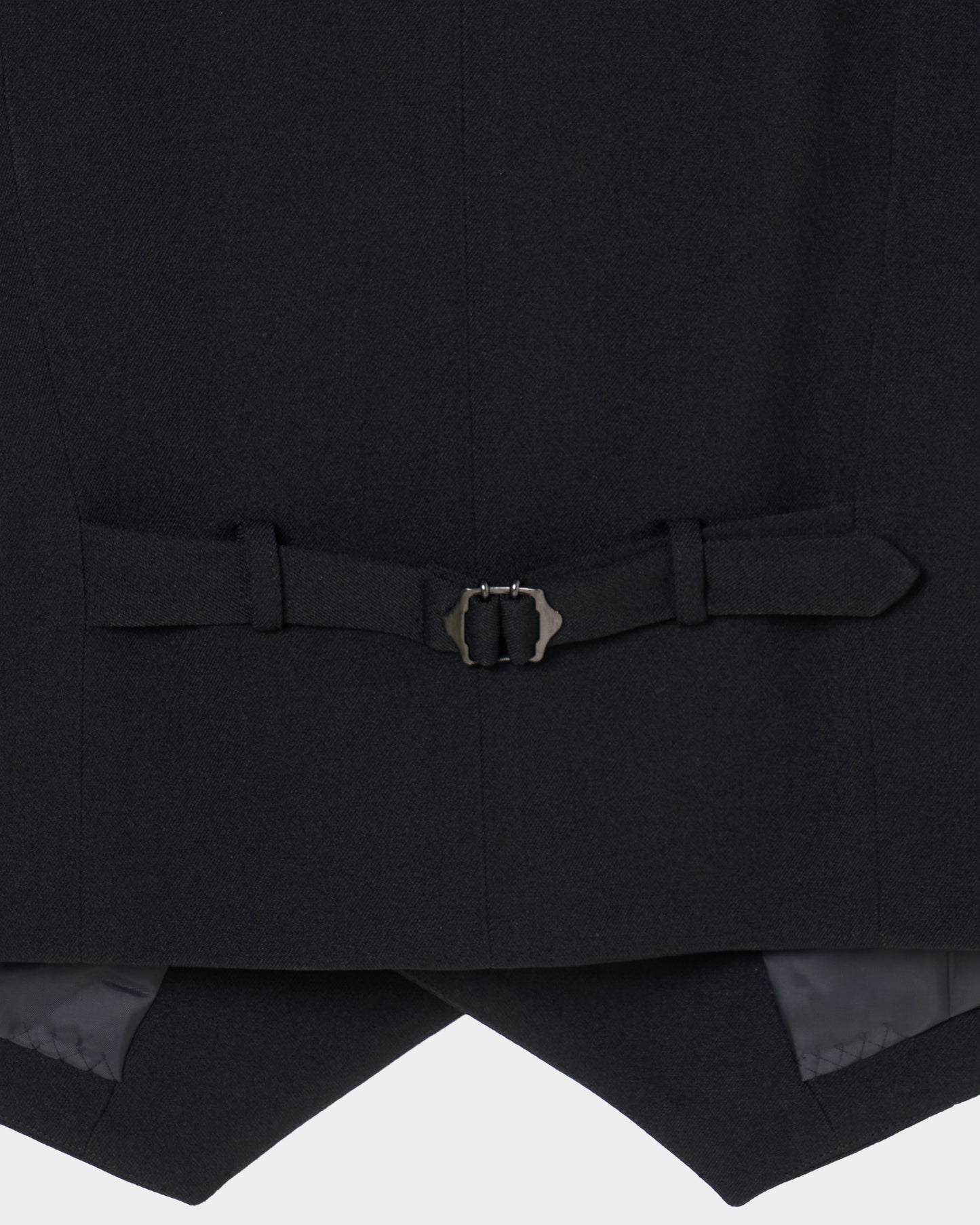 Exposed shoulder pad vest Black【Delivery in January 2027】