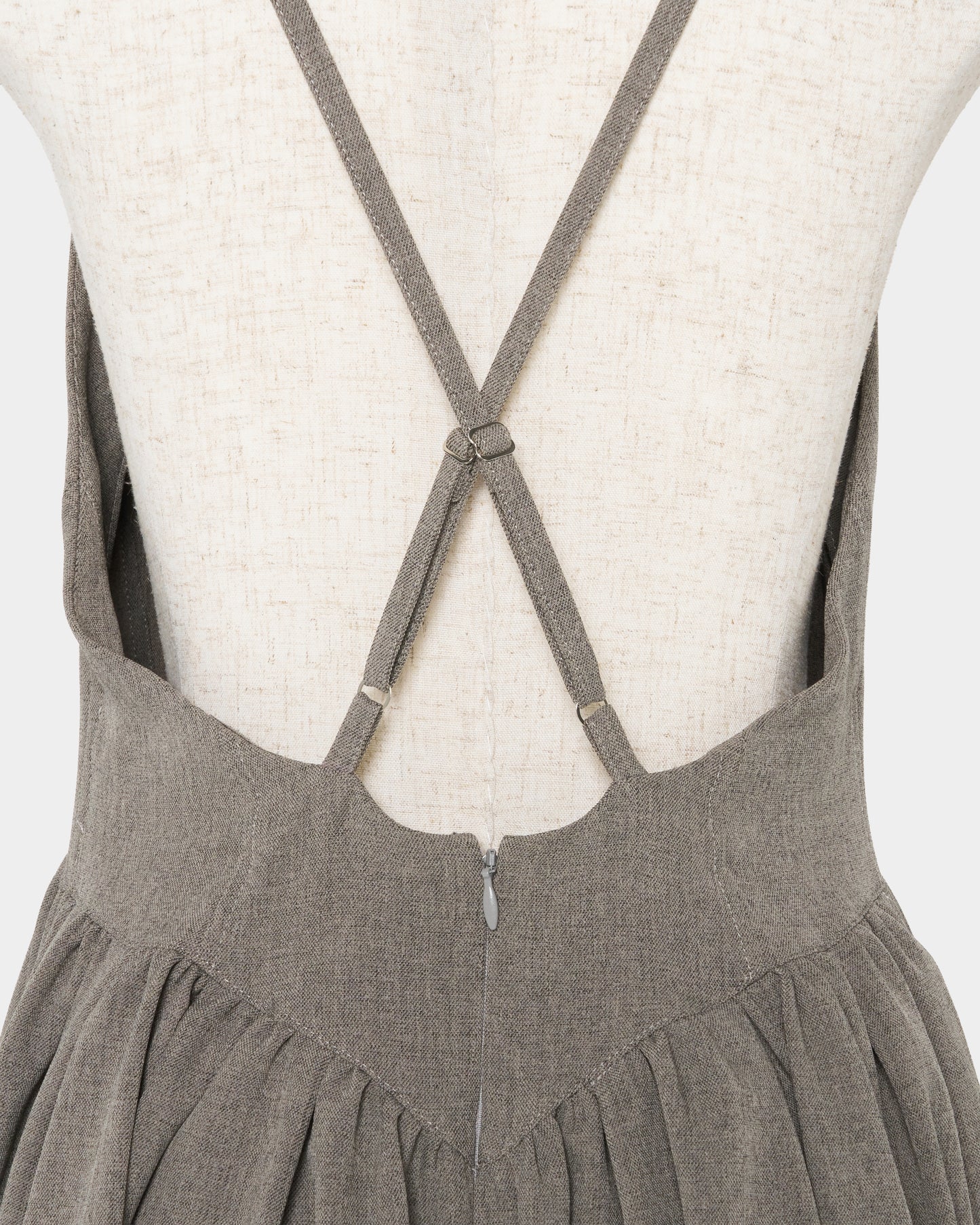 Front ruffle open back dress Greige【Delivery in February 2027】