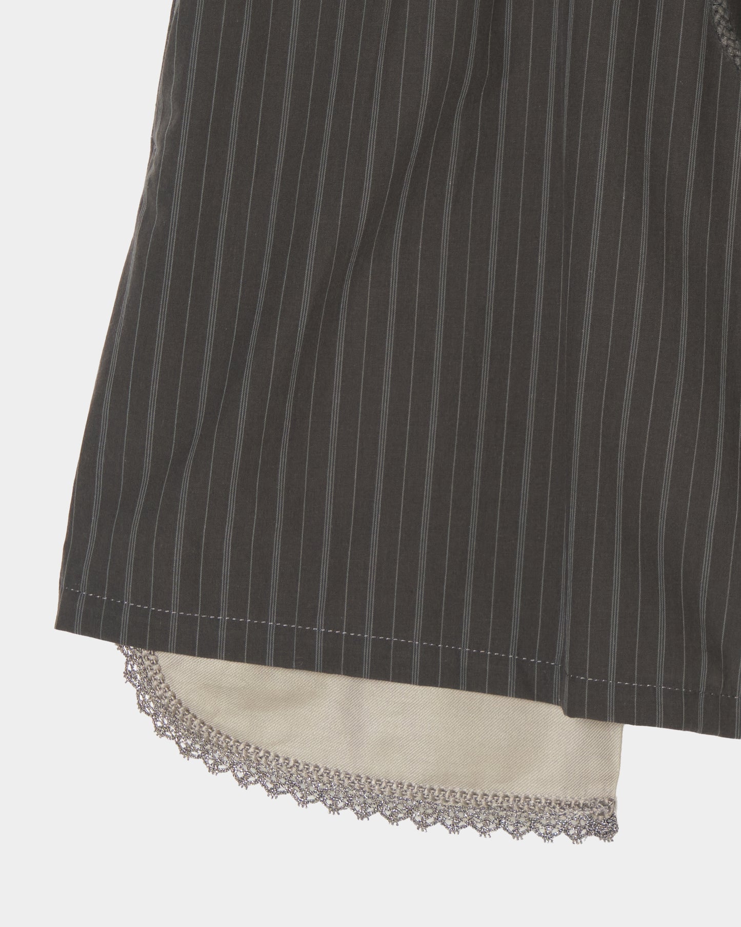 bijou logo stripe shorts【Delivery in January 2027】