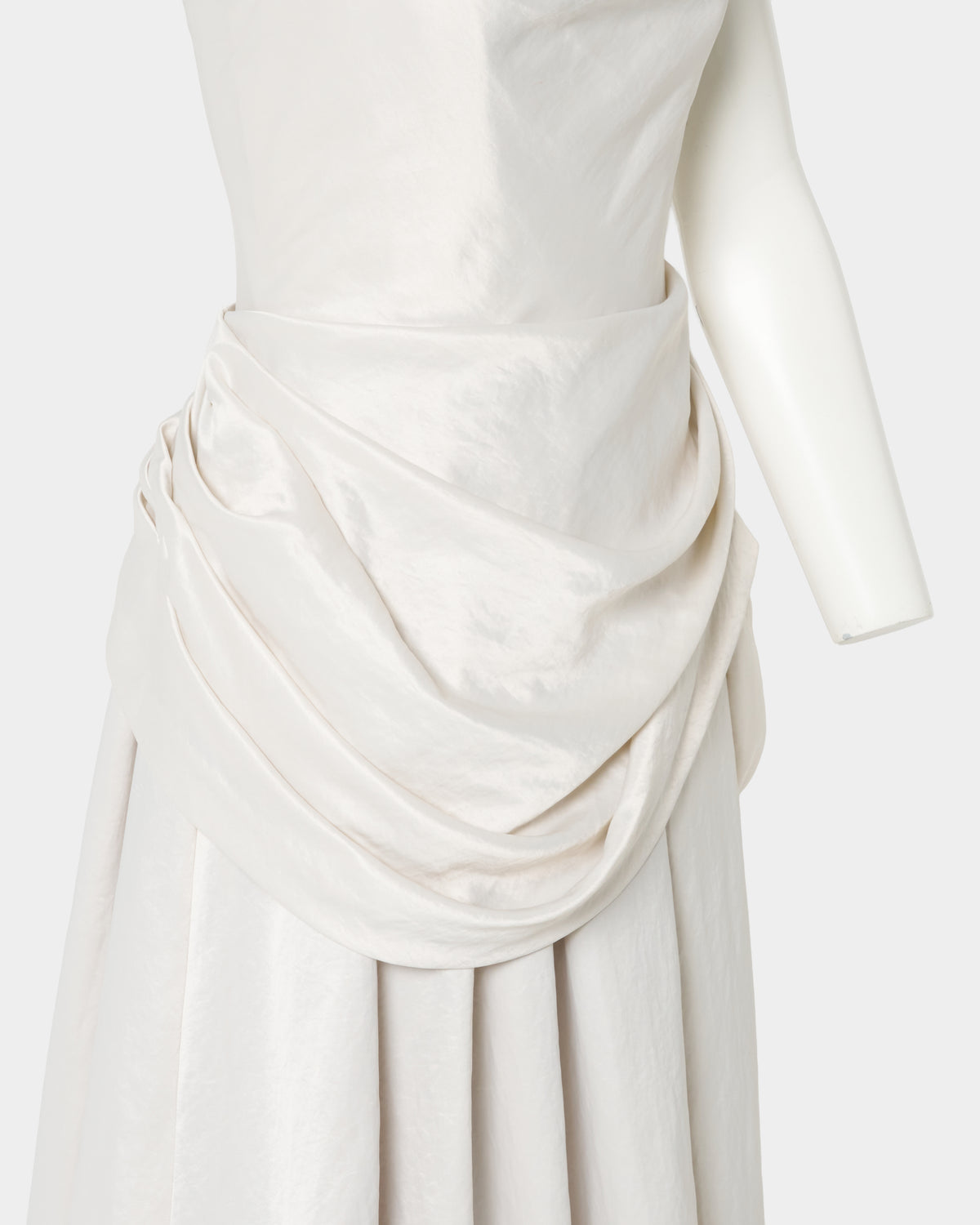 Satin drape dress One color【Delivery in April 2027】