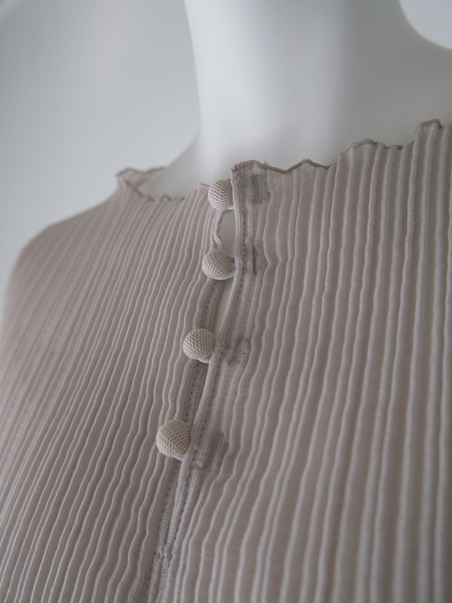 frilled cuffs rodam rib pullover Ice gray【Delivery in January 2024】