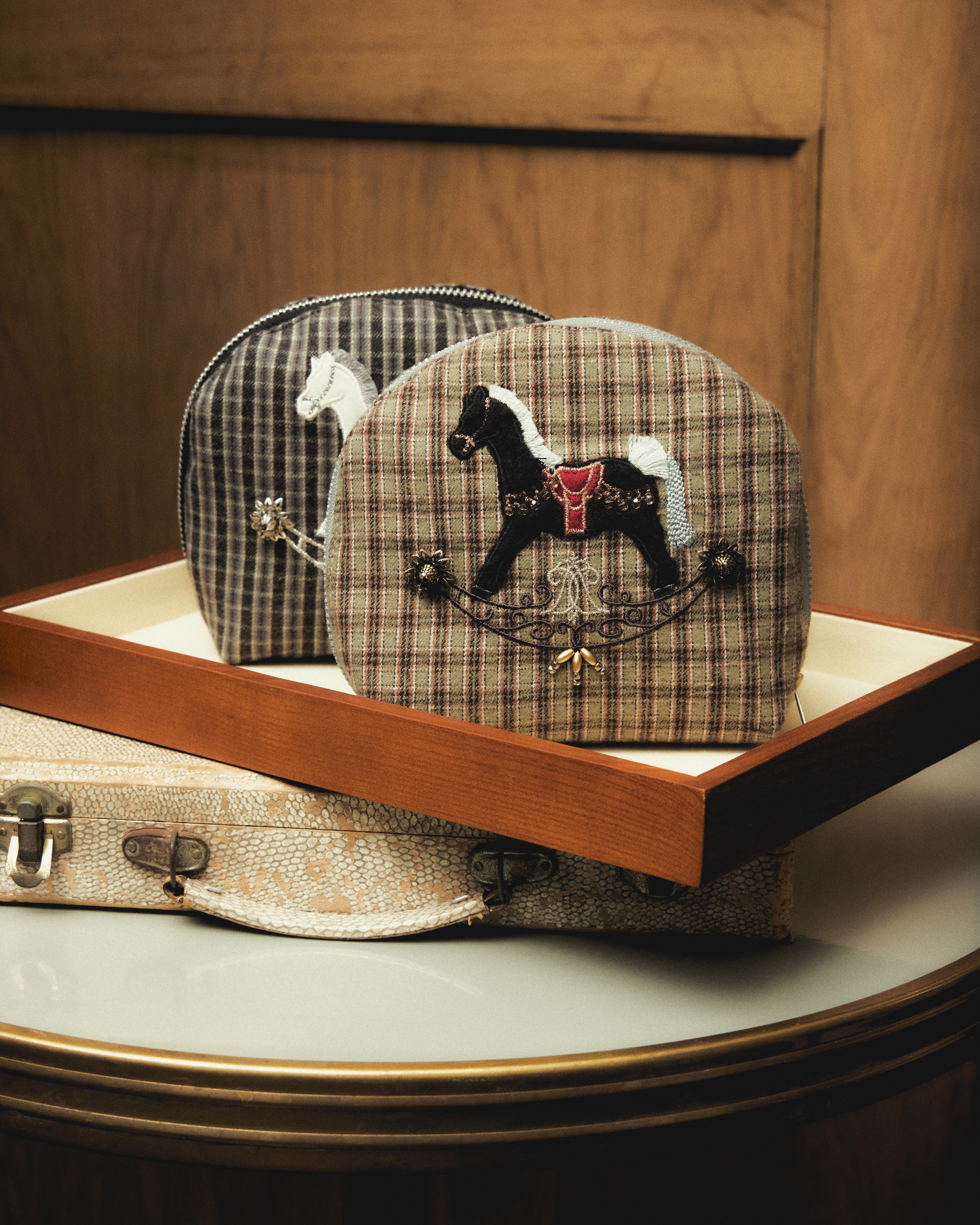 tanakadaisuke(タナカダイスケ)|ポーチ|rocking horse check pouch