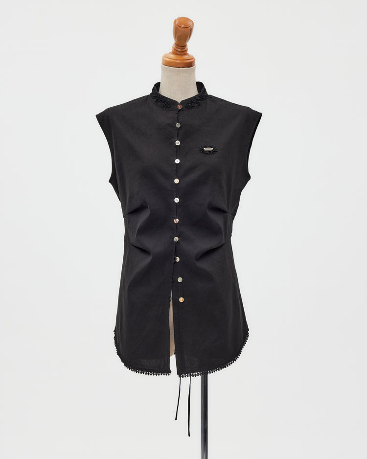 shell button side tack no sleeve blouse Black【Delivery in June 2026】
