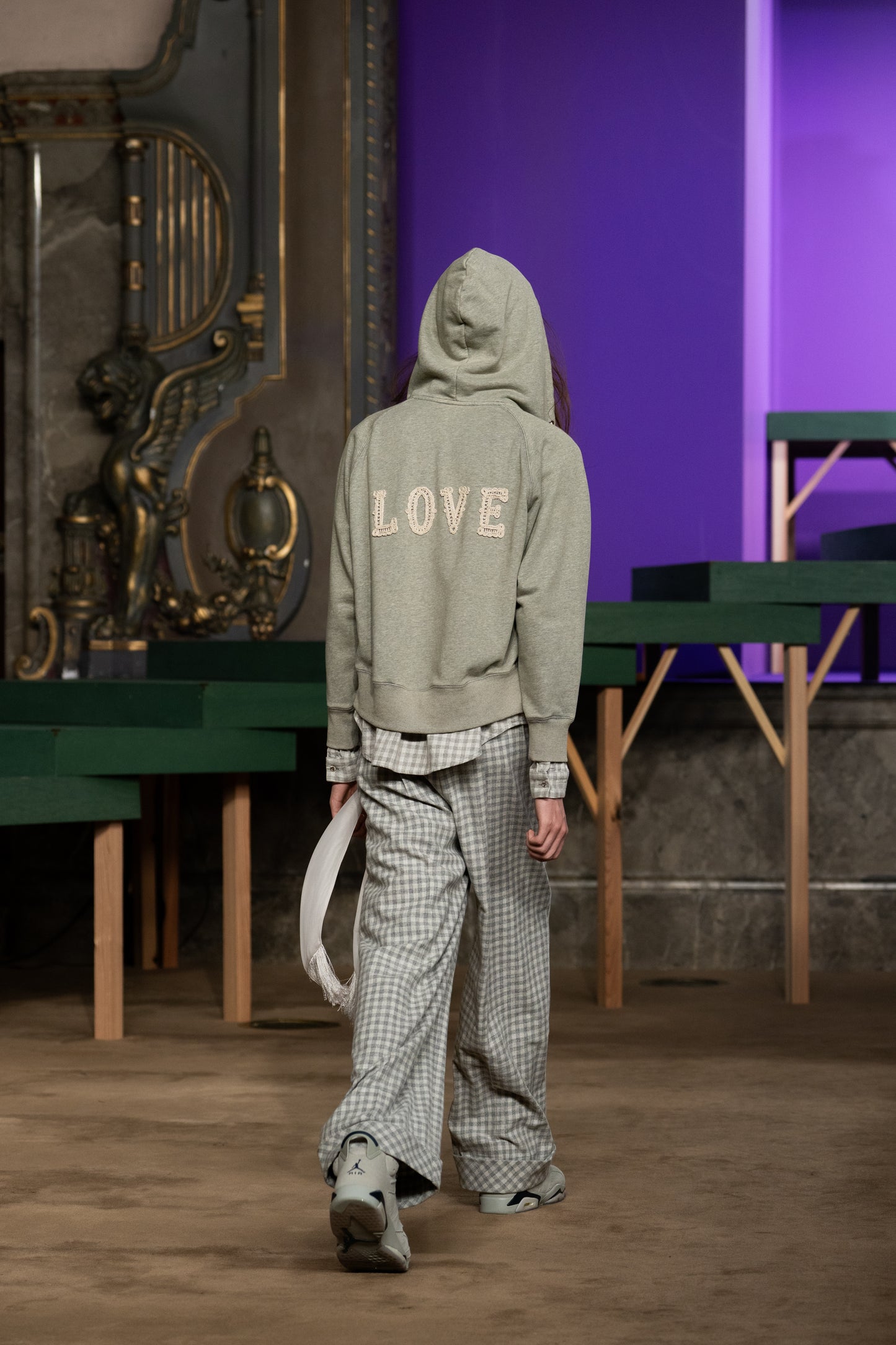 LOVE embroidery layered zip hoodie【Delivery in September 2026】