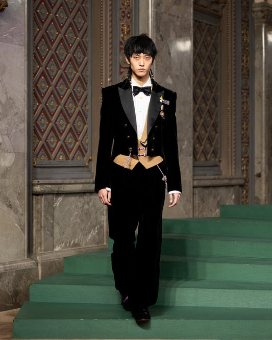 Hitting the star velvet jacket【Delivery in August 2026】