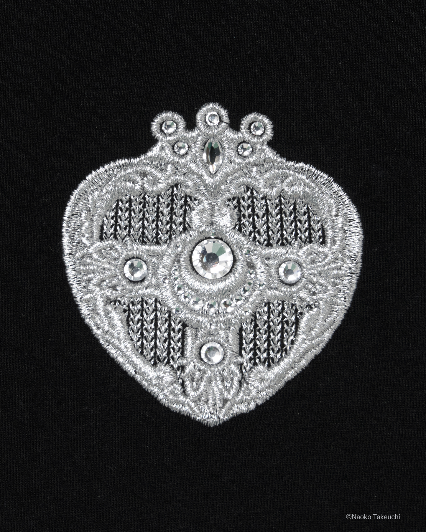 Cosmic Heart Compact T-shirt (Black)【stock】