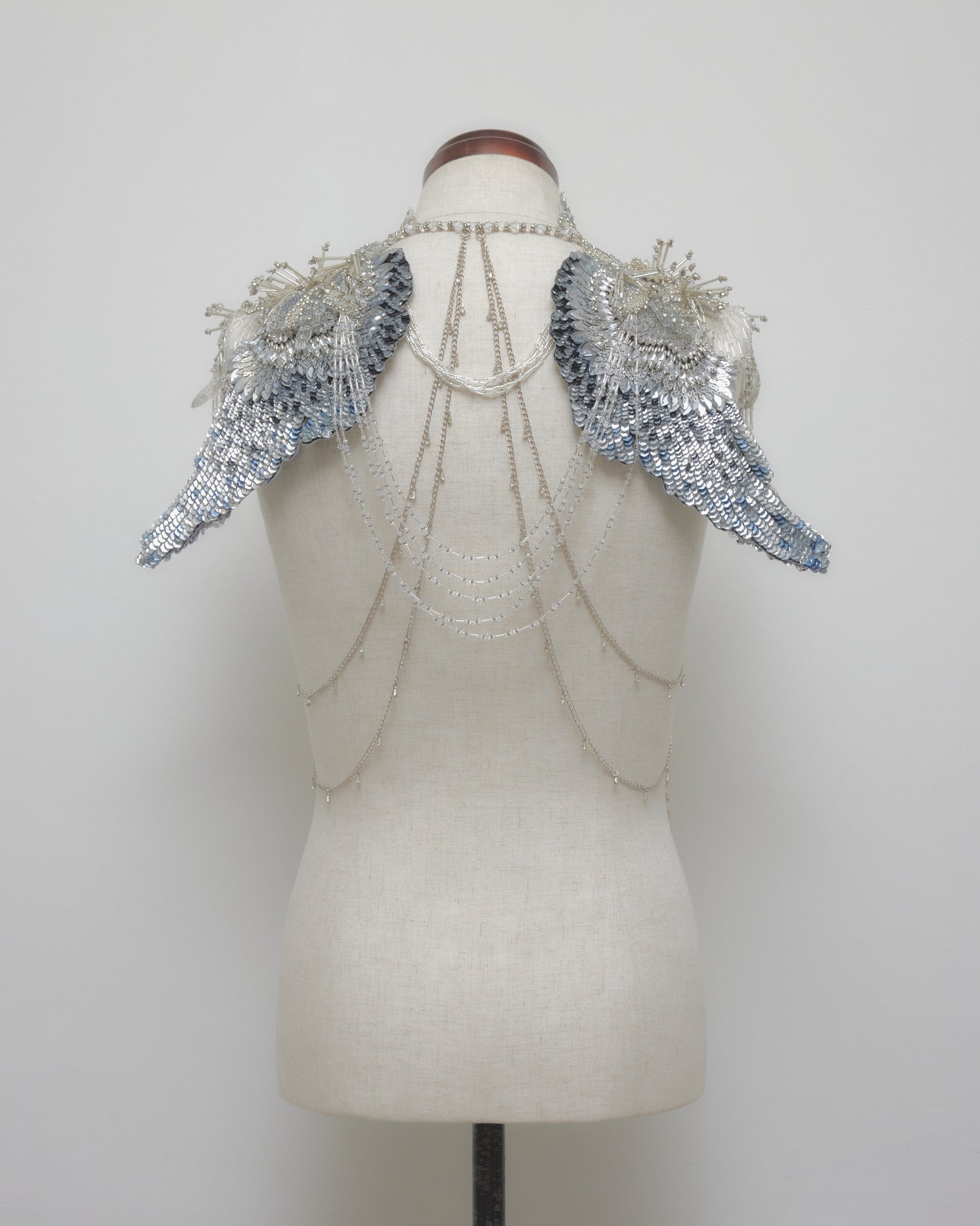 Wing bijou suspender【Delivery in March 2027】