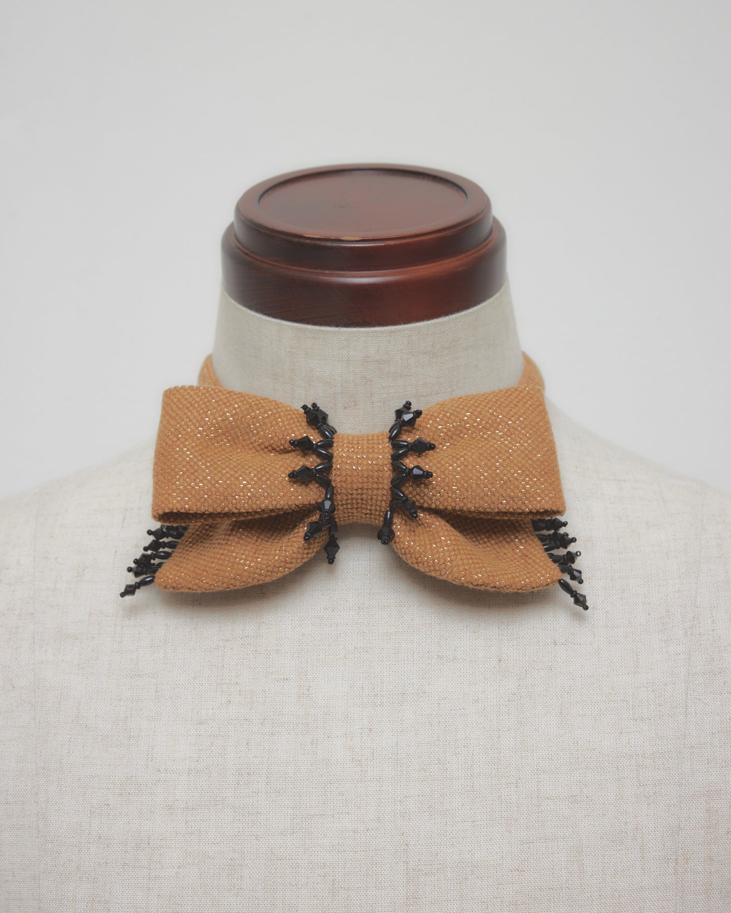 black beads tweed bowtie【Delivery in February 2027】