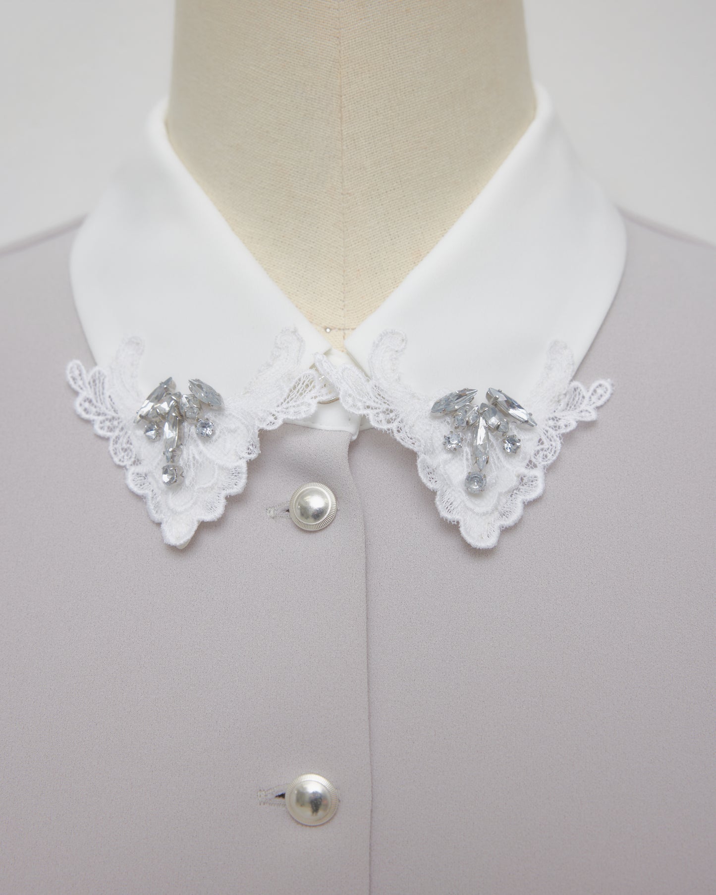 Lace bijou collar blouse Gray【Delivery in March 2027】