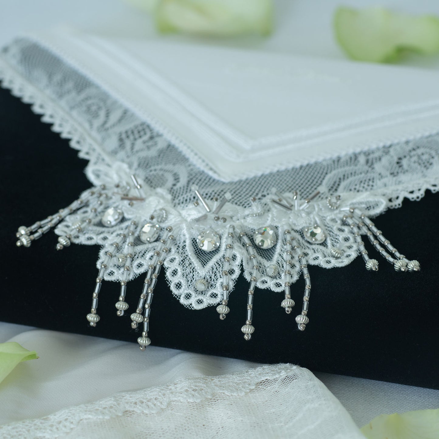 【ほぼ日手帳2027】White handkerchief diary -カズン（A5）サイズ用カバー-