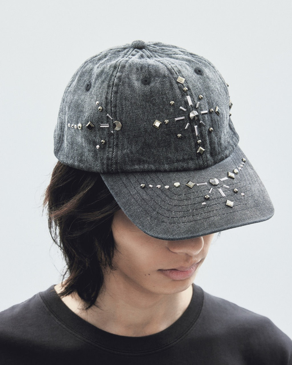 silver metal tiara cap Gray【stock】