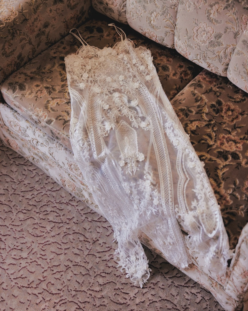 beads embroidery scallop dress【Delivery in March 2026】