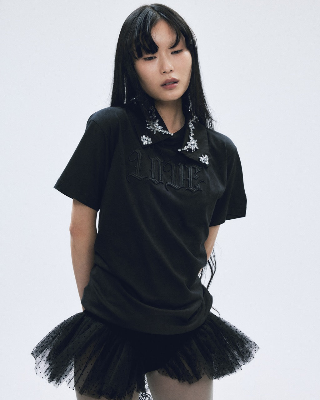 LOVE glitter T-shirt Black × Black【stock】