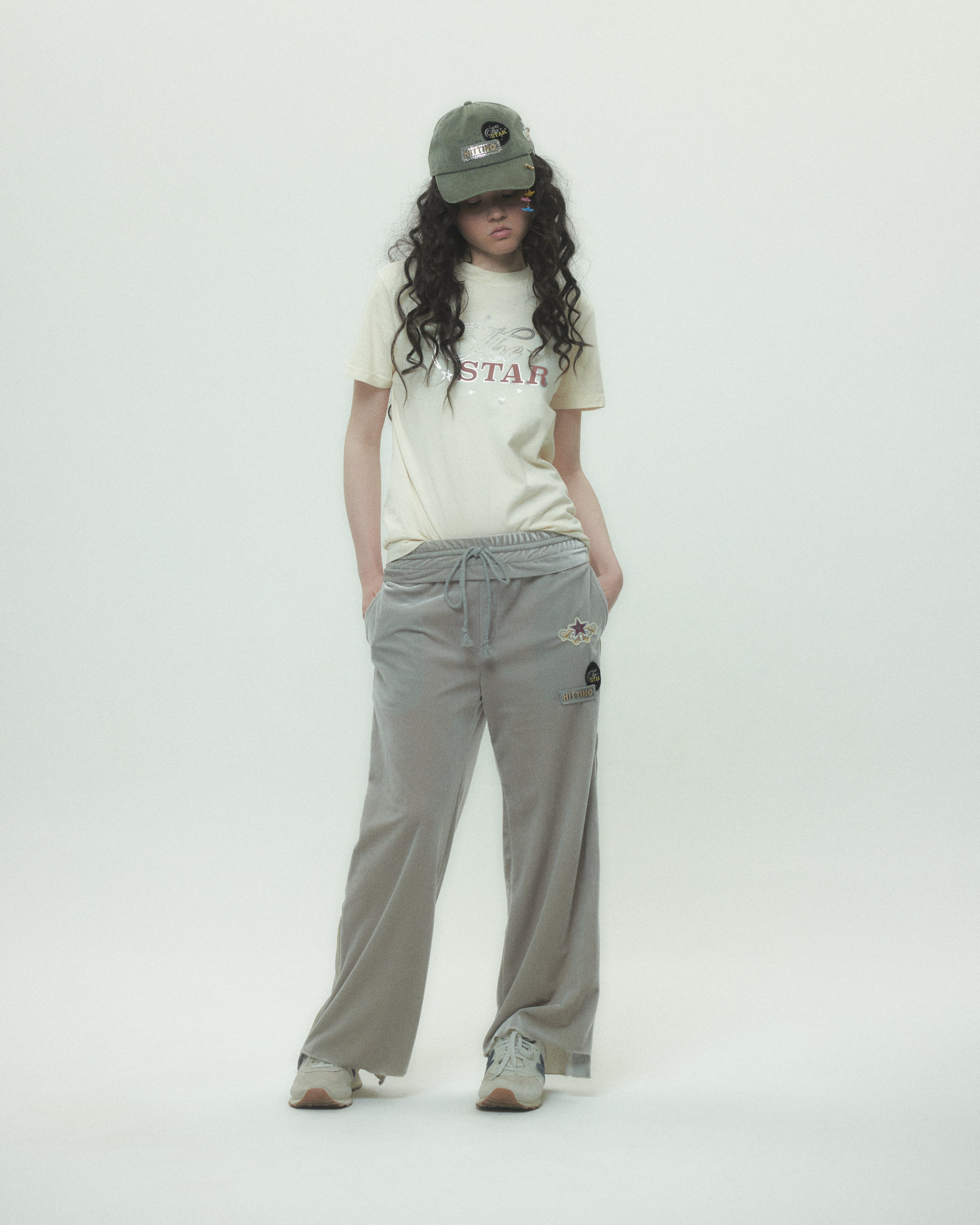タナカダイスケ|パンツ|Hitting the star velour pants Gray