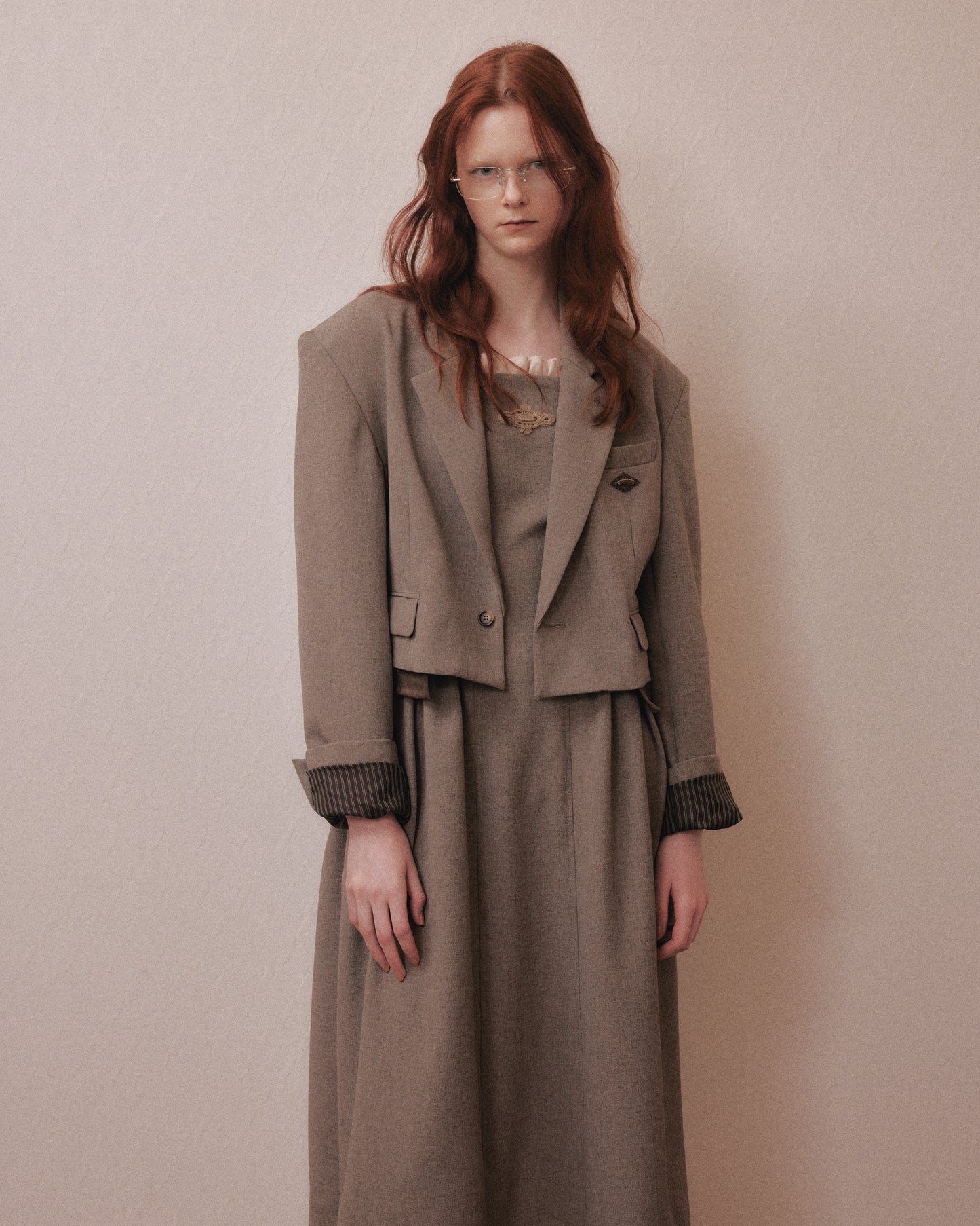 Stripe lining cropped jacket Greige【Delivery in January 2027】