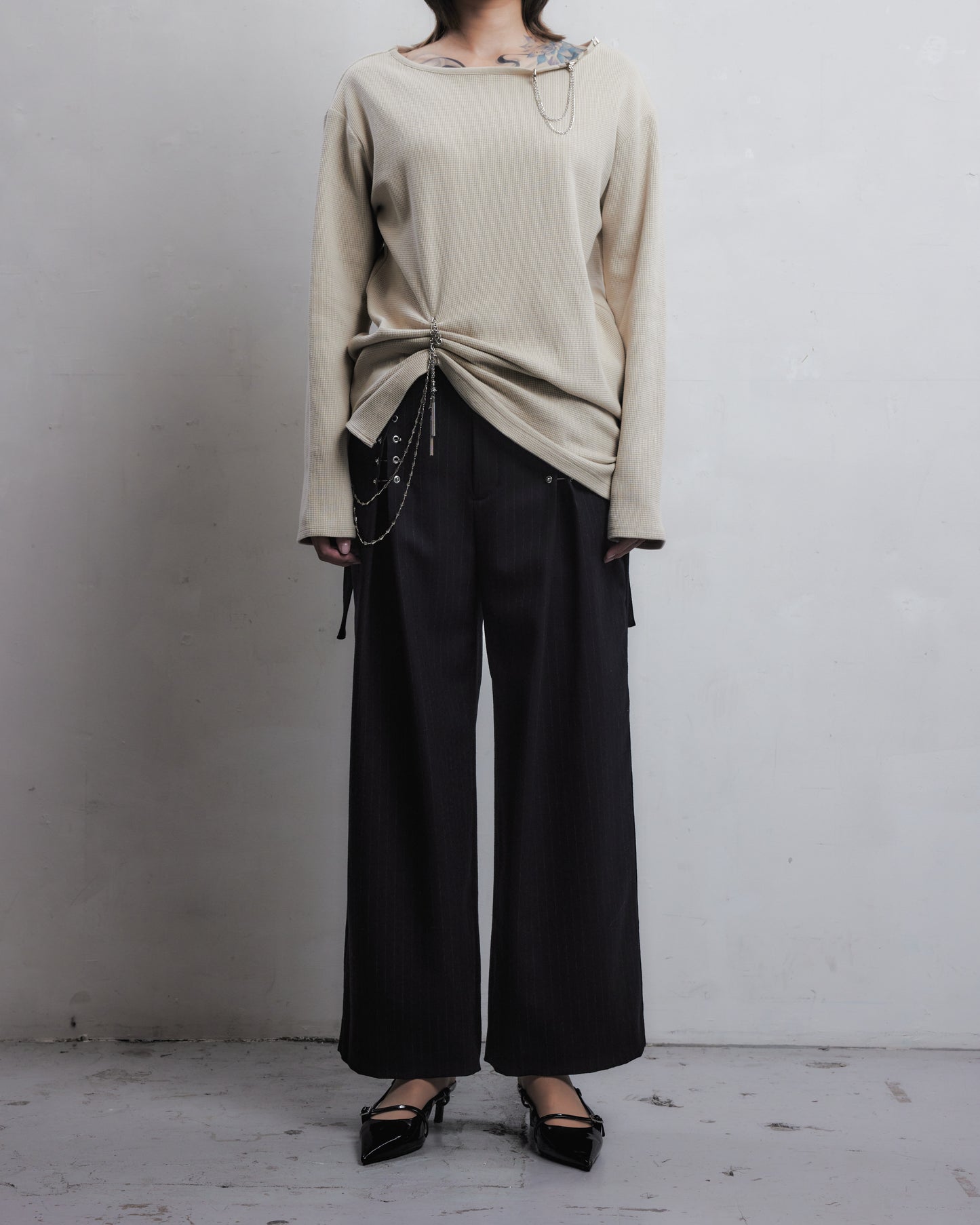 body piercing long sleeve pullover Light Beige【Delivery in July 2026】