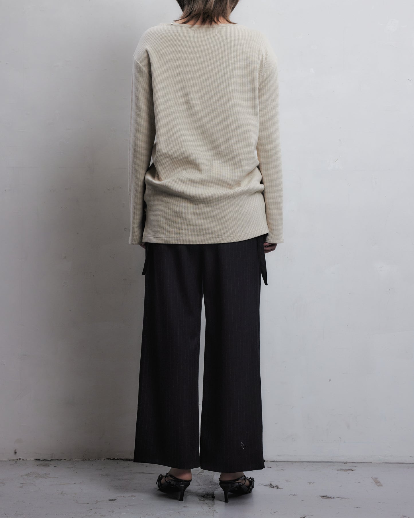 body piercing long sleeve pullover Light Beige【Delivery in July 2026】