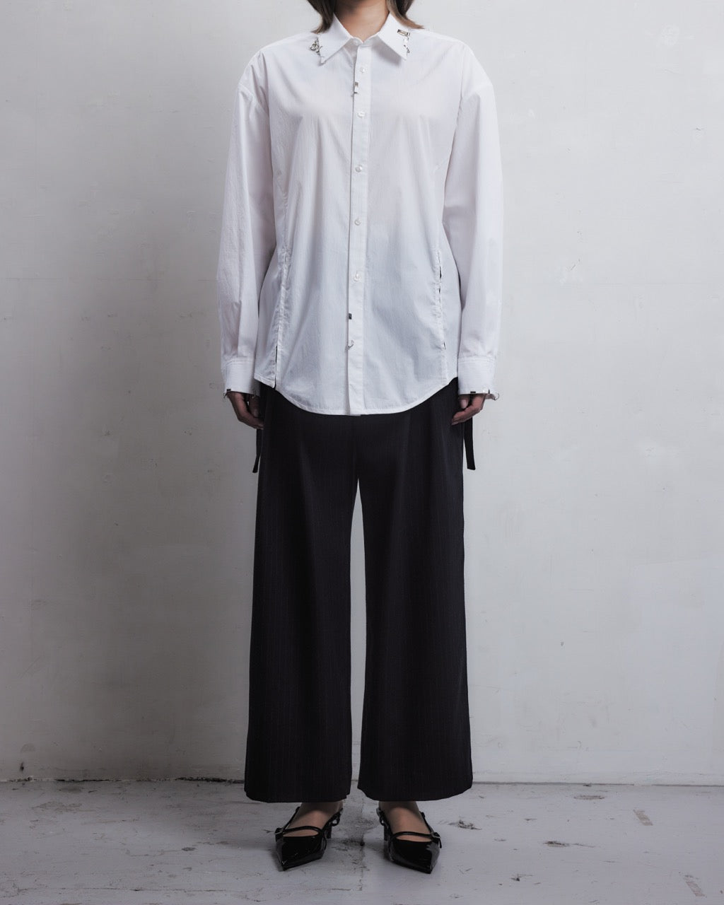 body piercing shirt White【Delivery in July 2026】