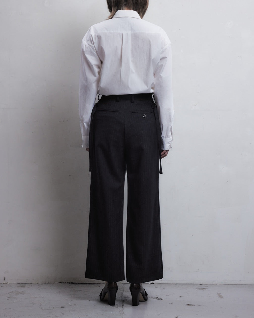 body piercing shirt White【Delivery in July 2026】