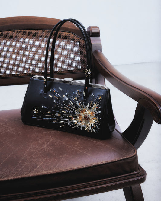 hitting the star leather handbag【Delivery in August 2026】