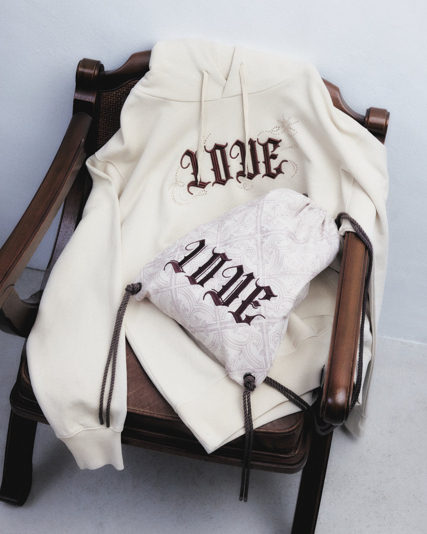 Pocelain tiles LOVE drawstring backpack【stock】